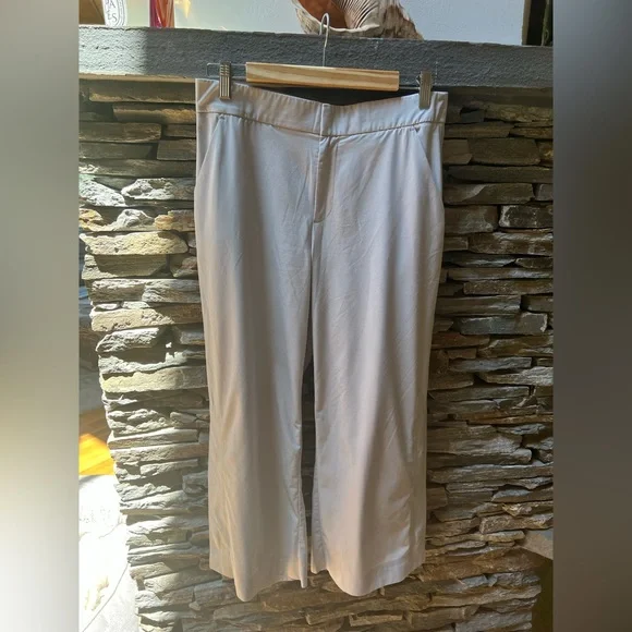 Athleta Urban cropped pants - Picture 1 of 9